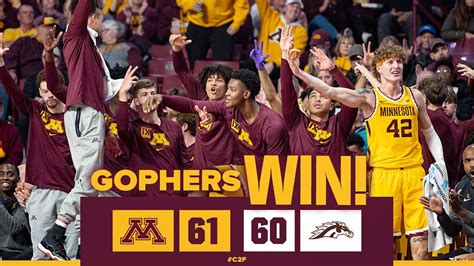Men’s basketball: Gophers earn first road win at Michigan